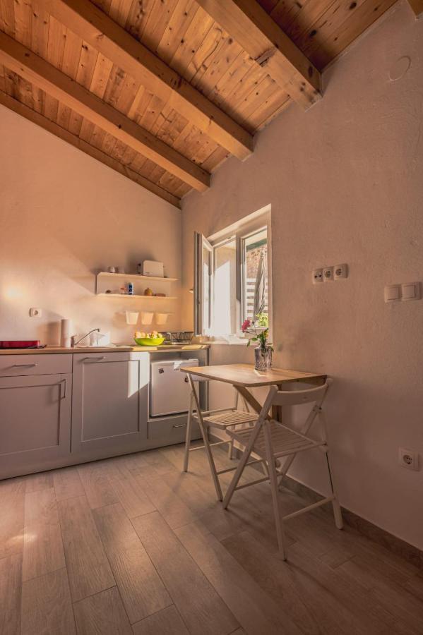 Small Stone House Luka Ζαντάρ Εξωτερικό φωτογραφία