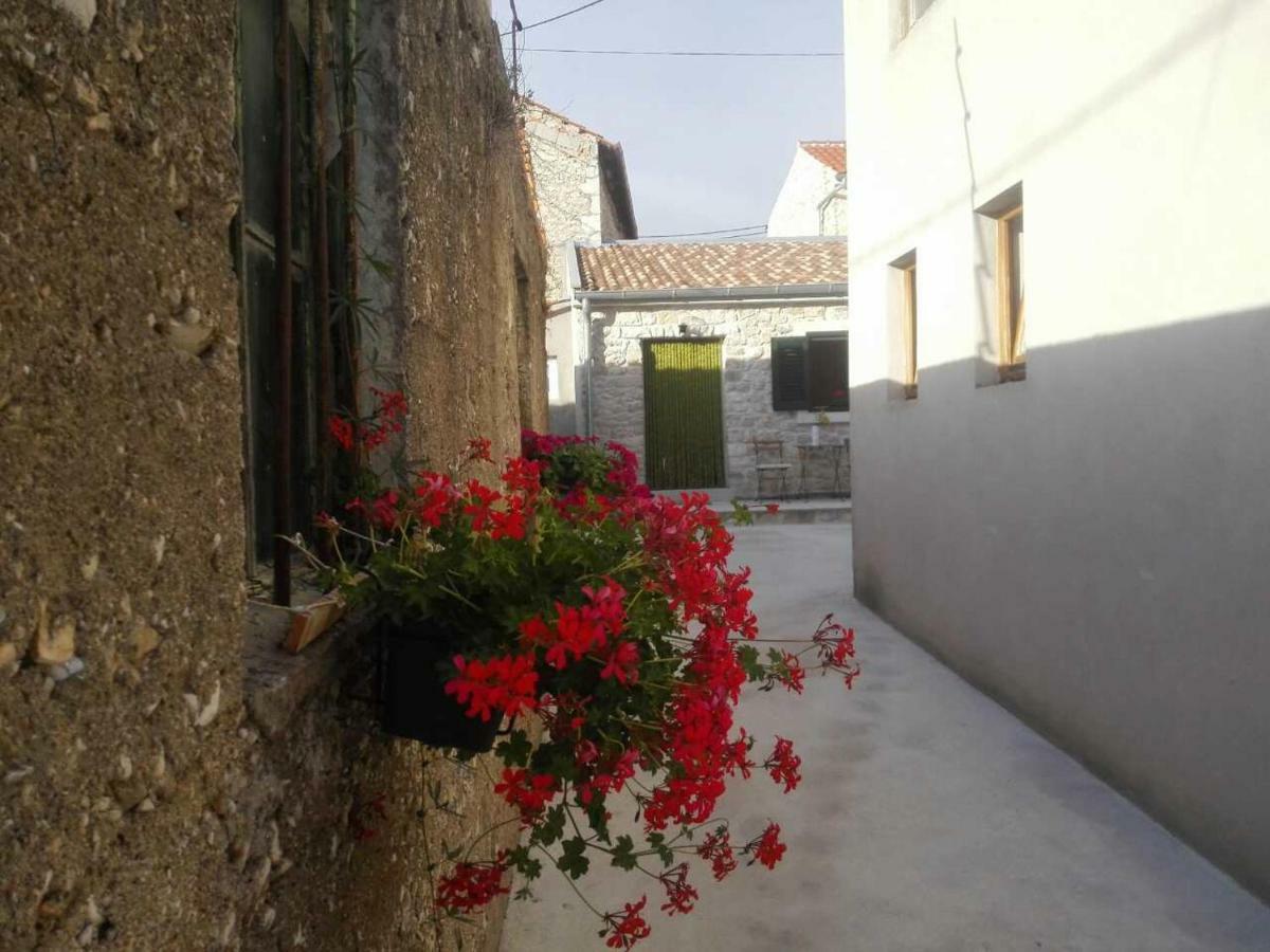 Small Stone House Luka Ζαντάρ Εξωτερικό φωτογραφία